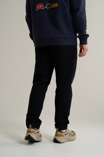 891936001772108645-1440421_4